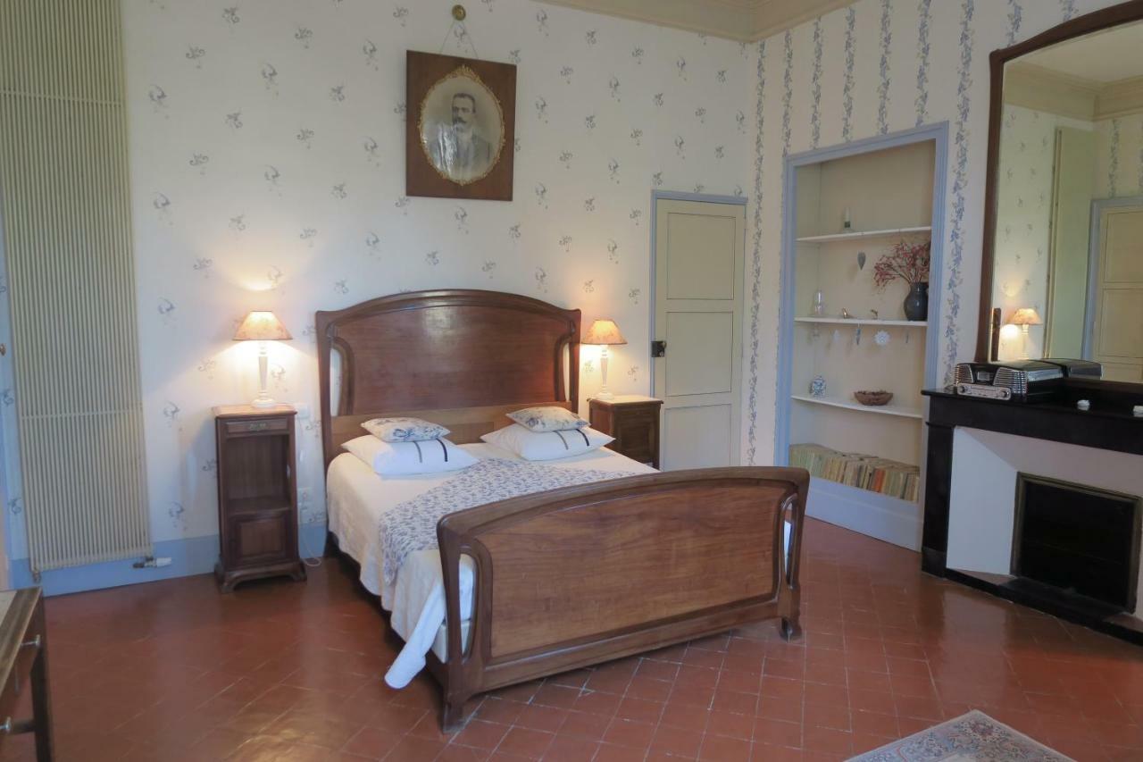 Bed and Breakfast Le Domaine De Fraissinet Ouveillan Exterior foto