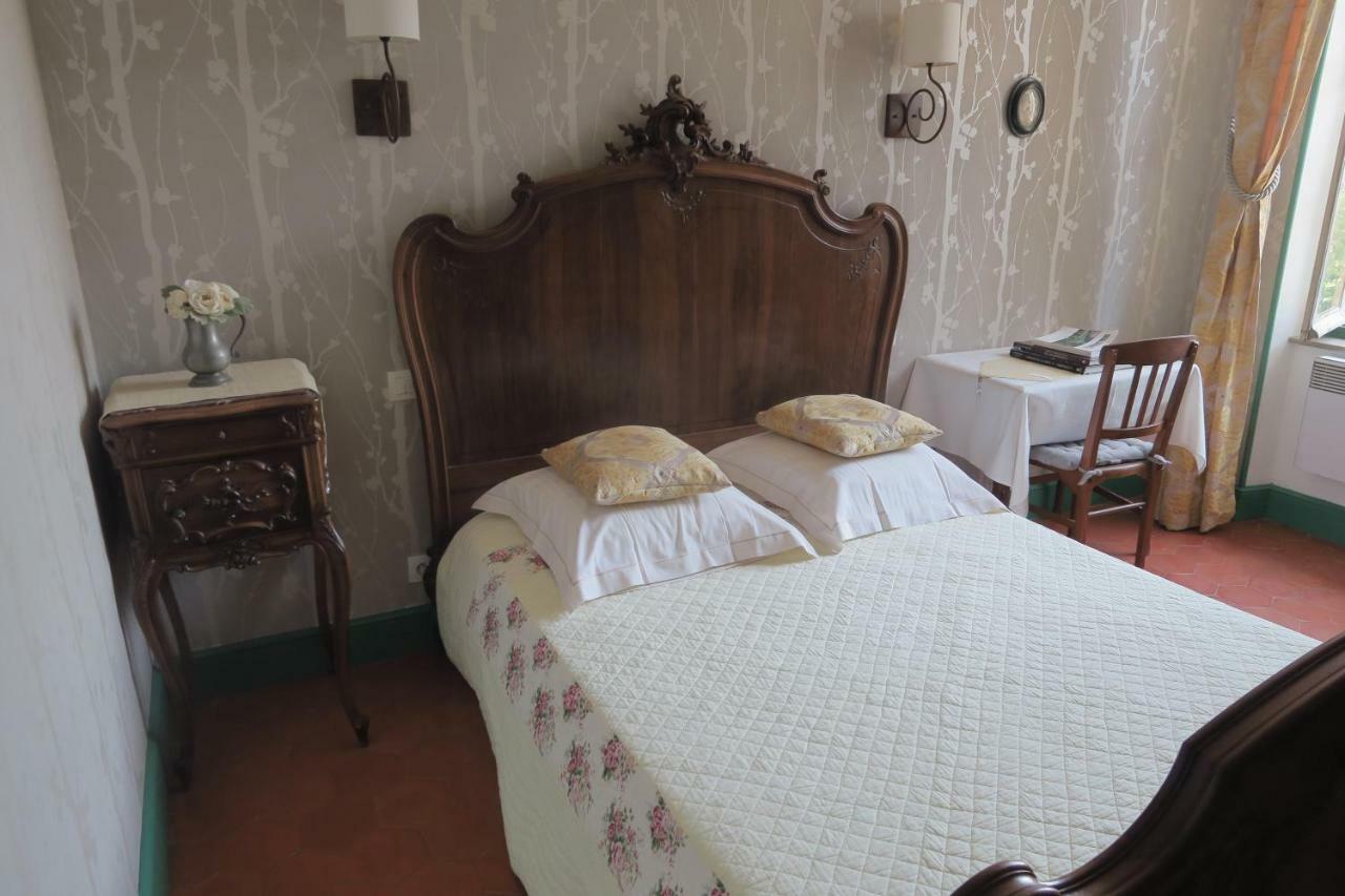 Bed and Breakfast Le Domaine De Fraissinet Ouveillan Exterior foto