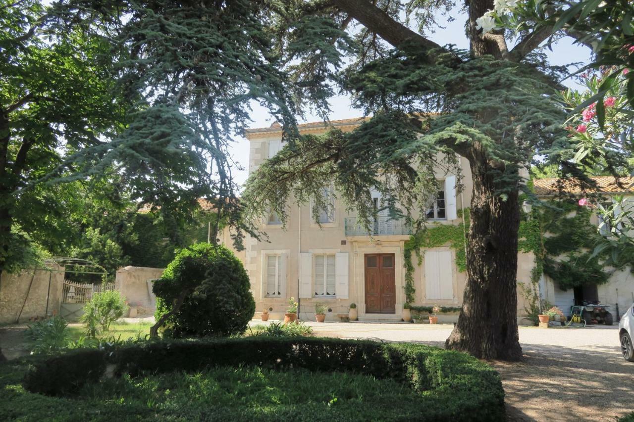 Bed and Breakfast Le Domaine De Fraissinet Ouveillan Exterior foto
